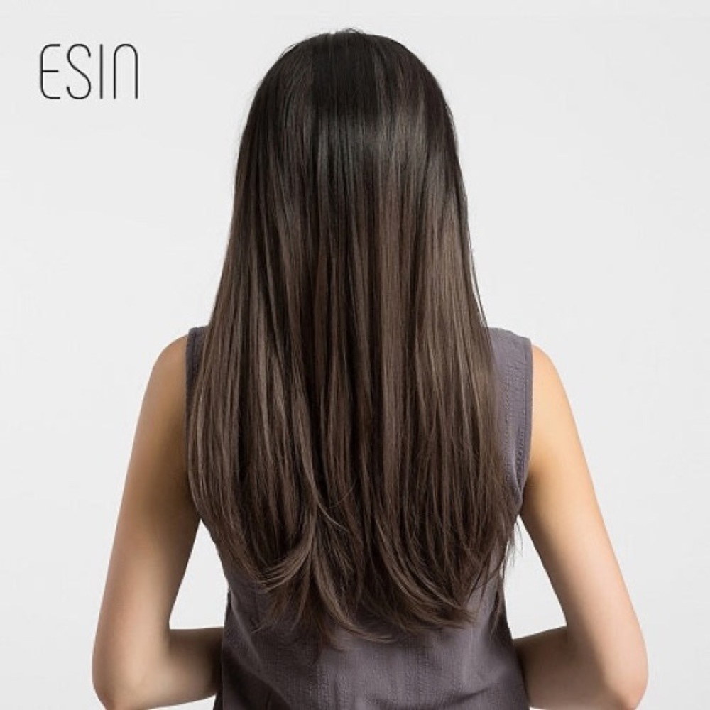 Brand New with Tags 26'' Synthetic Wig Ombre Color Dark Root